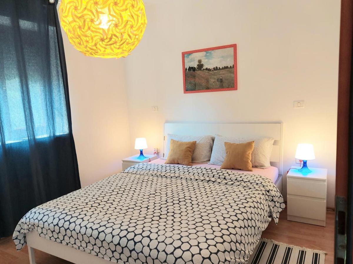 Apartman Mara Premantura Bagian luar foto